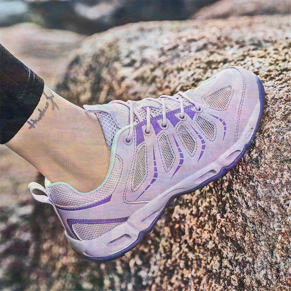 Sumer Round Tip Silver Sneaker - Camp Cutting Board recension och pris