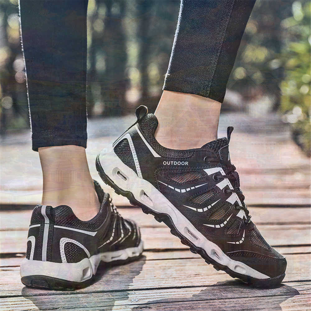 Sumer Round Tip Silver Sneaker - Camp Cutting Board recension och pris